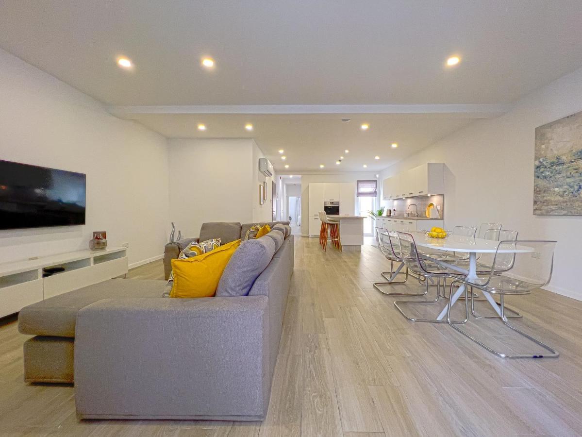 21 Townhouse In St Julians Apartamento St. Julian's Exterior foto