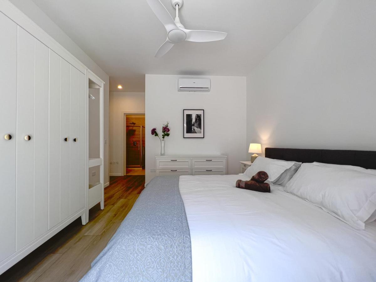 21 Townhouse In St Julians Apartamento St. Julian's Exterior foto